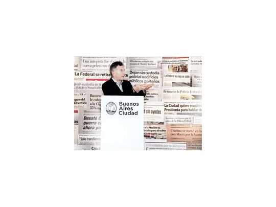 Mauricio Macri ayer en conferencia de prensa. Acusó al Gobierno nacional de querer perjudicarlo con aumento por llevar basura a provincia y transferencia de subtes.