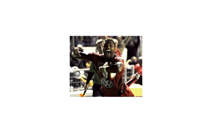 ámbito.com | Vuela al ingoal. Delon Armitage, fullback de Toulon, estará presente en el choque frente a Stade Francais.