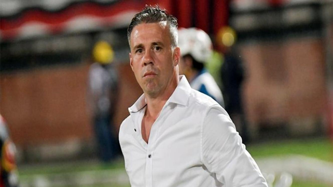 Su equipo ganó, pero Pusineri igual se fue. 