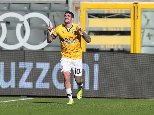 Rodrigo De Paul vivió múltiples emociones en el triunfo de Udinese. Primero convirtió un gol y luego se fue expulsado.