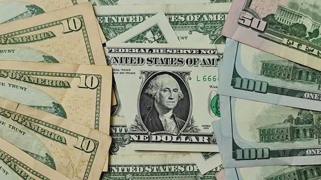 El dólar se apreció esta semana, tras una fuerte suba el lunes y los altibajos posteriores.