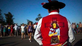 La figura del Gauchito Gil es símbolo de justicia, resistencia y protección. La figura del Gauchito Gil es símbolo de justicia, resistencia y protección.