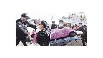 Fuerzas surcoreanas realizaron ayer la evacuación de los civiles afectados por el ataque militar norcoreano a la isla de Yeonpyeong. Encontraron dos muertos más, lo que elevó a cuatro el saldo final de víctimas fatales.
