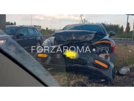 Perotti chocó en Roma.