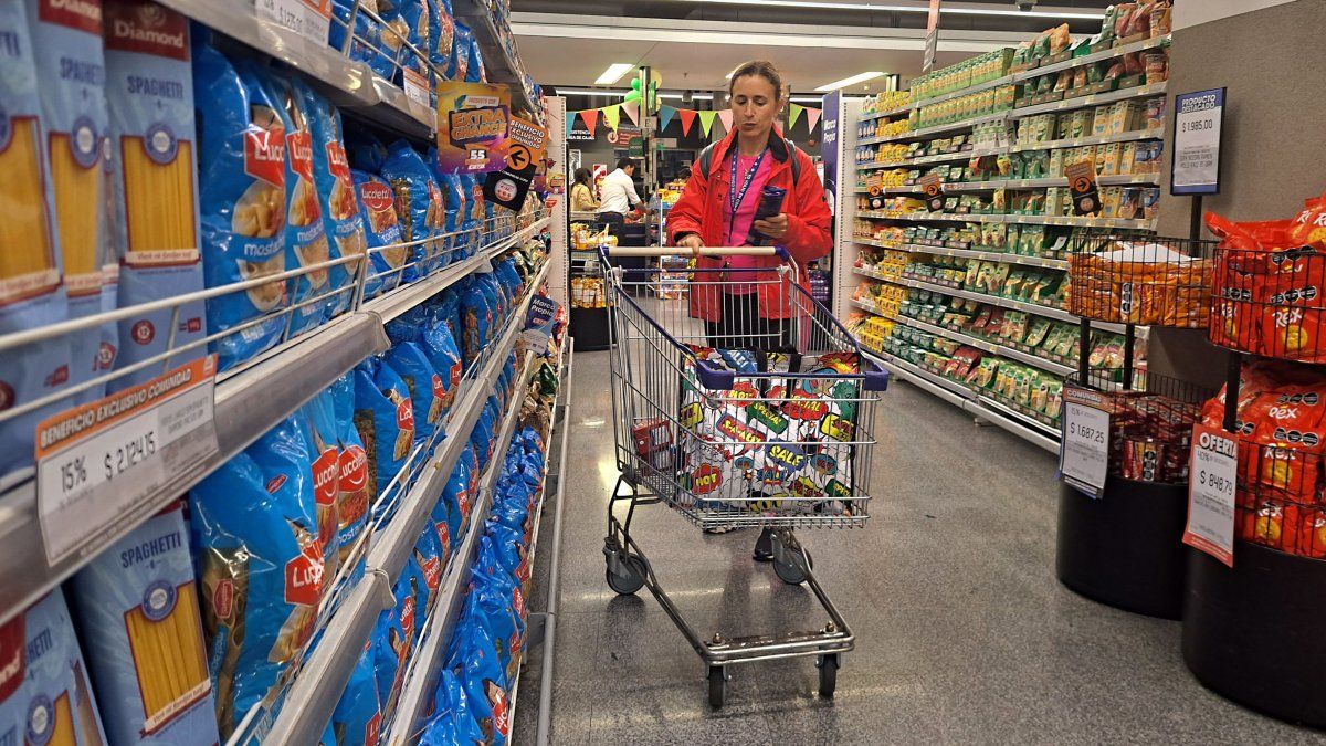 El consumo masivo tuvo un retroceso en noviembre con la ca�da de las ventas en supermercados