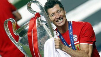 Robert Lewandowski con la Champions League