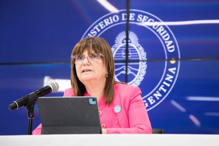 Patricia Bullrich reiteró la importancia del protocolo antipiquetes. Patricia Bullrich reiteró la importancia del protocolo antipiquetes.