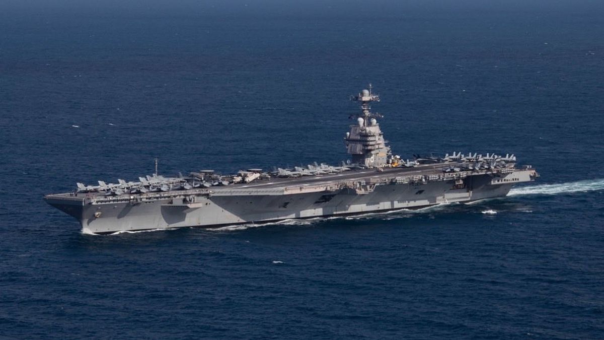The US sends the largest aircraft carrier in the world near the coast of Venezuela The US sends the largest aircraft carrier in the world near the coast of Venezuela