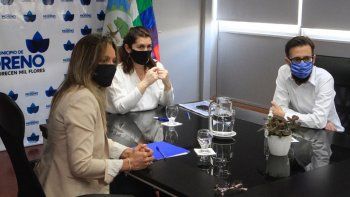 MalenaGalmarini, Agustín Simone y Mariel Fernández firmaron varios convenios.