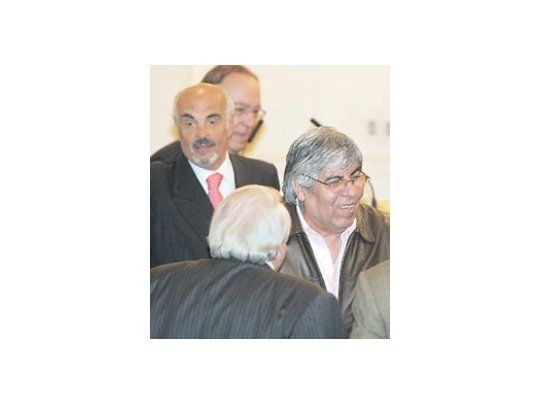 Luego de que su diputado en el Congreso le rindiera cuentas, el titular de la CGT, Hugo Moyano, participó del lanzamiento del plan oficial para que bajen alquileres.