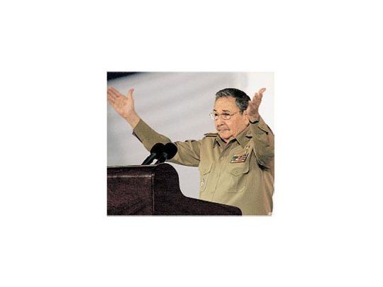 Raúl Castro busca eliminar algunas de las numerosas trabas que tiene la economía cubana. Sin embargo, las medidas que anunció hasta el momento son simplemente simbólicas.