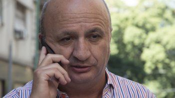 El presidente de Lan&uacute;s volvi&oacute; a criticar a la Superliga y tambi&eacute;n al t&eacute;cnico del Sub 23 por evitar convocar jugadores de los clubes grandes.