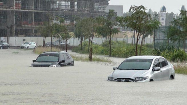 Impactante inundación en Dubái luego de fuertes lluvias: las imágenes