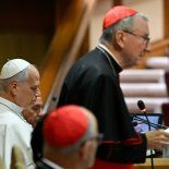 El cardenal Pietro Parolín y el papa León XIV durante la presentación de la encíclica Magnifica Humanitas en el Vaticano. El cardenal Pietro Parolín y el papa León XIV durante la presentación de la encíclica Magnifica Humanitas en el Vaticano.