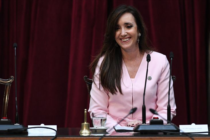 El oficialismo observa los movimientos de Villarruel para frenar la sesión en el Senado. El oficialismo observa los movimientos de Villarruel para frenar la sesión en el Senado.