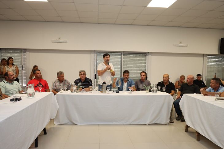 Reunión del Movimiento Derecho al Futuro en Castelli. Reunión del Movimiento Derecho al Futuro en Castelli.