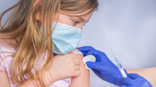el hospital garrahan insta a pediatras a prescribir la vacuna contra el coronavirus