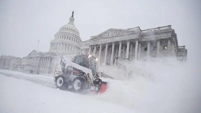 UNa brutal ola invernal dejó al menos 38 muertos en EEUU.