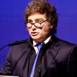 Milei aseguró que el país pagará los próximos compromisos en dólares y destacó que solo de oferta de repo se cuentan u$s7.000 millones. Milei aseguró que el país pagará los próximos compromisos en dólares y destacó que solo de oferta de repo se cuentan u$s7.000 millones.