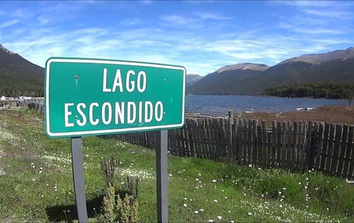 Los manifestantes quedaron extraviados y buscan rescatarlos.