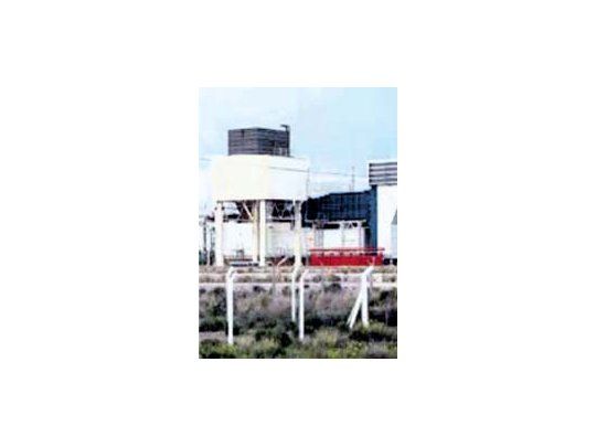 Una falla en la central dejó sin servicio a gran parte del Alto Valle, en una época clave para el sector frutícola.