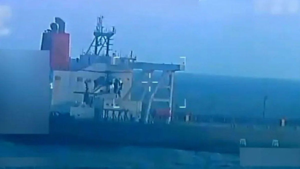 Tensión en el Caribe por incursiones de EEUU: qué se sabe del buque petrolero venezolano incautado Tensión en el Caribe por incursiones de EEUU: qué se sabe del buque petrolero venezolano incautado