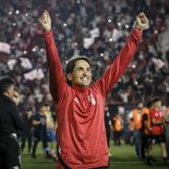 Diego Martínez volverá a Huracán para dirigir la próxima temporada. Diego Martínez volverá a Huracán para dirigir la próxima temporada.