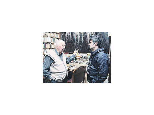 Pese a su casiabsoluta faltade humor, elfilm reflejabien la ricavida delluchadorgallegoLorenzoVarela,tambiénvalioso poetay crítico deartes de«Sur»,«Panorama» yotros mediosargentinos.