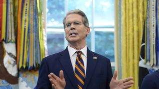 El secretario del Tesoro estadounidense expresó plena confianza en que Warsh conducirá la política monetaria en línea con los objetivos de la administración Trump. El secretario del Tesoro estadounidense expresó plena confianza en que Warsh conducirá la política monetaria en línea con los objetivos de la administración Trump.