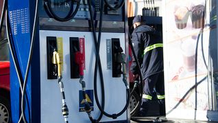 El gobierno definió una baja del gasoil y mantener el precio de la nafta y el supergás.
