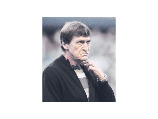 Julio César Falcioni aseguró que Boca superó a Racing en todos los sectores y pidió concentración para los partidos que vienen.