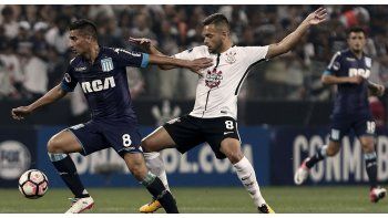 Racing insistió y se trajo un buen resultado de Brasil