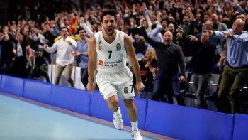 Facundo Campazzo hace delirar a los hinchas de Real Madrid. Intentará lo mismo en su sueño cumplido de NBA.
