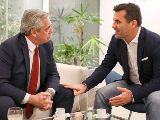 Alberto Fernández junto a Darío Martínez, nuevo secretario de Energía.