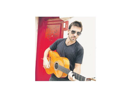 Para el guitarrista Rodrigo González, «los otros géneros son sólo herramientas que me sirven para incorporar al flamenco».