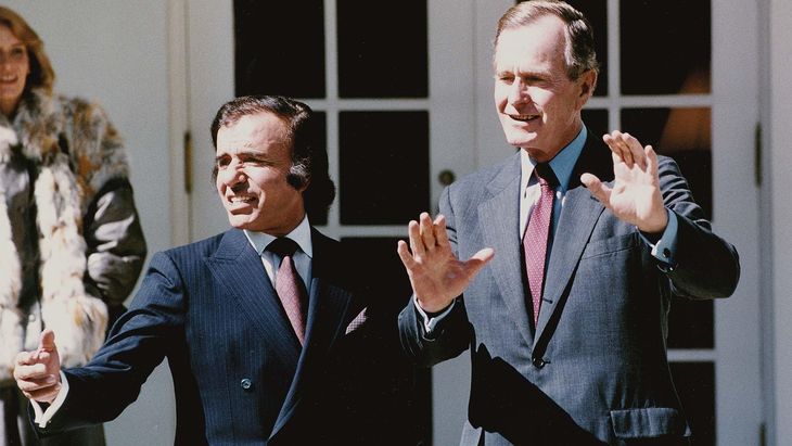 La Argentina, con Carlos Menem, fue el primer país de América Latina en integrarse al “Visa Waiver Program” en 1996, y los argentinos pudimos viajar La Argentina, con Carlos Menem, fue el primer país de América Latina en integrarse al “Visa Waiver Program” en 1996, y los argentinos pudimos viajar