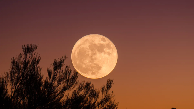 Última Superluna del año 2025