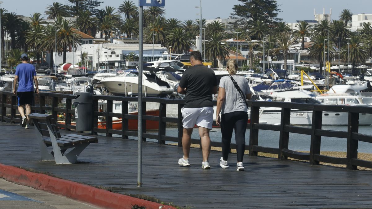 The government extended the VAT reduction for non-resident tourists