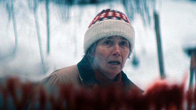 Emma Thompson, perdida en la nieve de Muerte en invierno, de Brian Kirk.