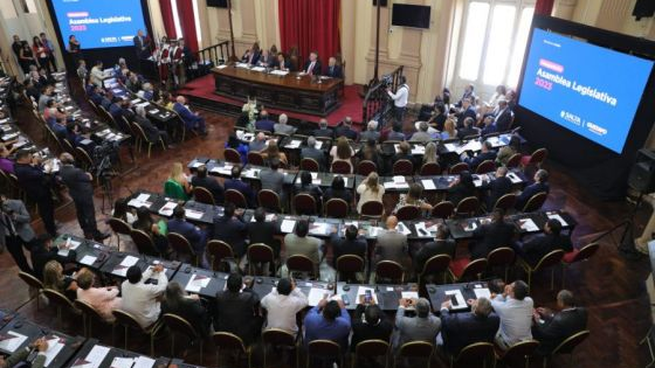 El salteño Gustavo Saenz (foto) fue uno de los once gobernadores que abrieron las sesiones ordinarias en sus provincias.