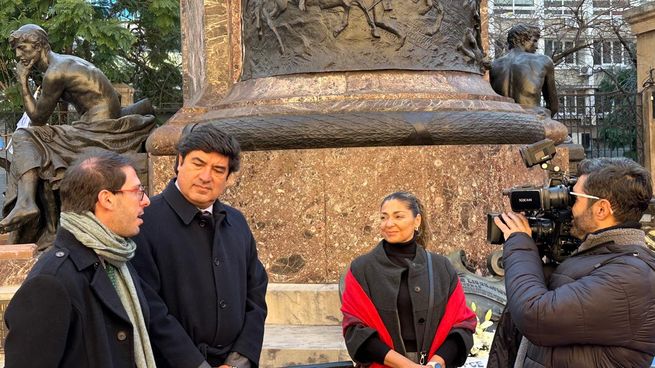 En la memoria del creador de nuestra bandera, ilustre abogado y patriota, se hizo extensivo el reconocimiento de quien como muchos otros italianos, buscaron en Argentina una tierra de esperanza para sus descendientes y que con abnegación y respeto a la leyes, forjaron el origen y desarrollo de nuestra República Argentina.
