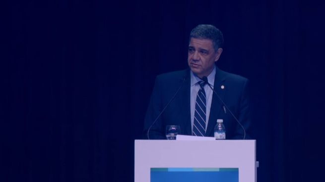 Jorge Macri habló ante los empresarios en la 30° cumbre de la Unión Industrial Argentina.