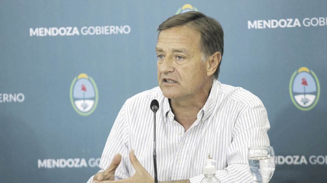 Rodolfo Suárez.