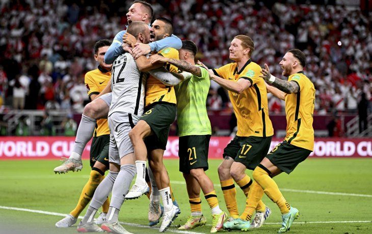 Otros tiempos. Boyle celebrando la clasificación de de Australia a Qatar 2022.