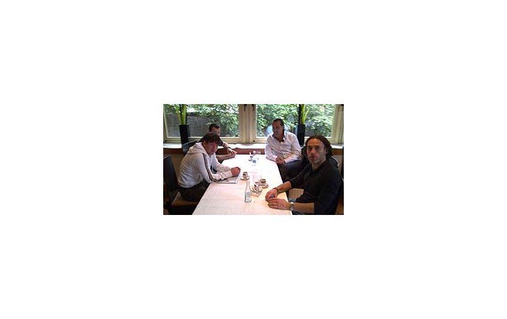 Sergio Batista subió a su Twitter la foto junto a Lionel Messi, Javier Mascherano y Gabriel Milito.