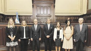 jura. Horacio Rosatti junto a Carlos Rosenkrantz y Juan Carlos Maqueda tomaron juramento a Pamela Tolosa (académica), María Fernanda Vázquez y Jimena de la Torre (abogadas) y Agustina Díaz Cordero (jueza).