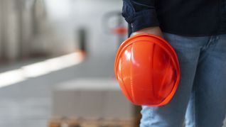 El CED alertó por el impacto laboral del proyecto para que las empresas tengan que avisar al gobierno antes de anunciar despidos. El CED alertó por el impacto laboral del proyecto para que las empresas tengan que avisar al gobierno antes de anunciar despidos.