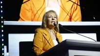 Hay una luz amarilla, aseguró Carolina Cosse sobre la creciente desaprobación del gobierno.