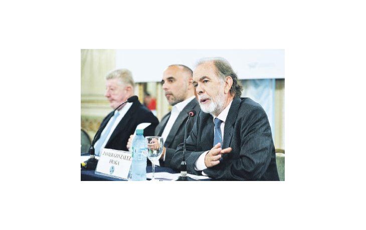 Miguel Bein (sciolista), Agustín D’Attellis (oficialista) y Javier González Fraga (UCR) fueron los invitados del mes en el almuerzo del CICYP. Para junio se promete a Axel Kicillof.