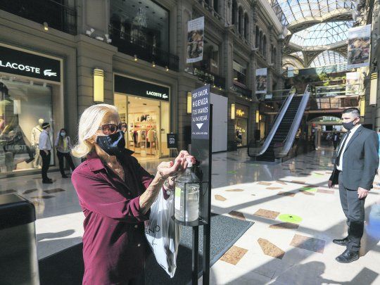PAG28-SHOPPING.jpg